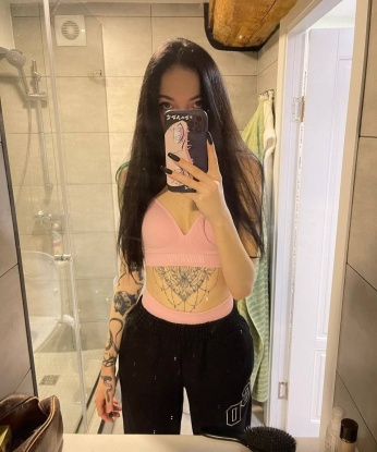 Стройная блондинка с аппетитными формами поможет тебе отвлечься от будней и окунуться в мир наслаждения. Отдамся в твои нежные руки с удовольствием! 6211, 22 года